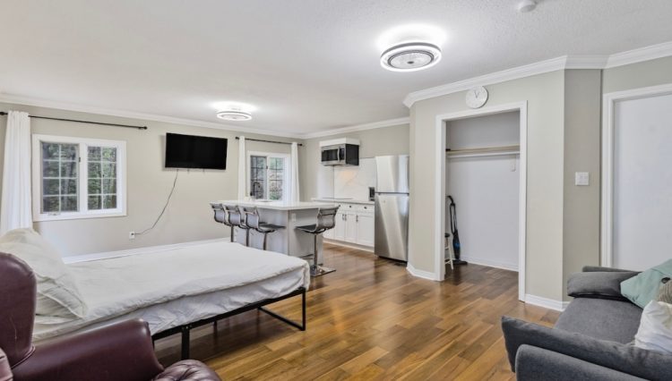 Screenshot_20250930_213314_Airbnb