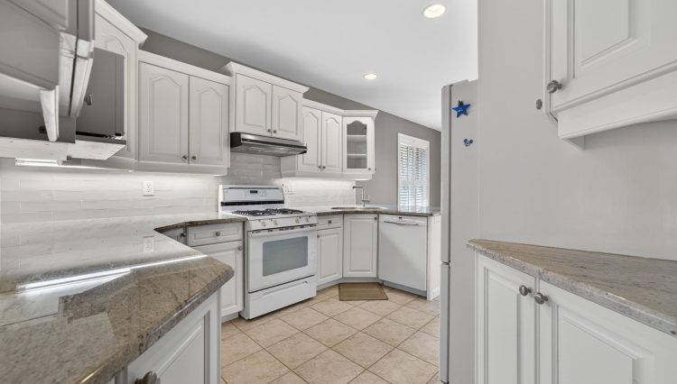 11-519 Rosecliffe Terrace (11)